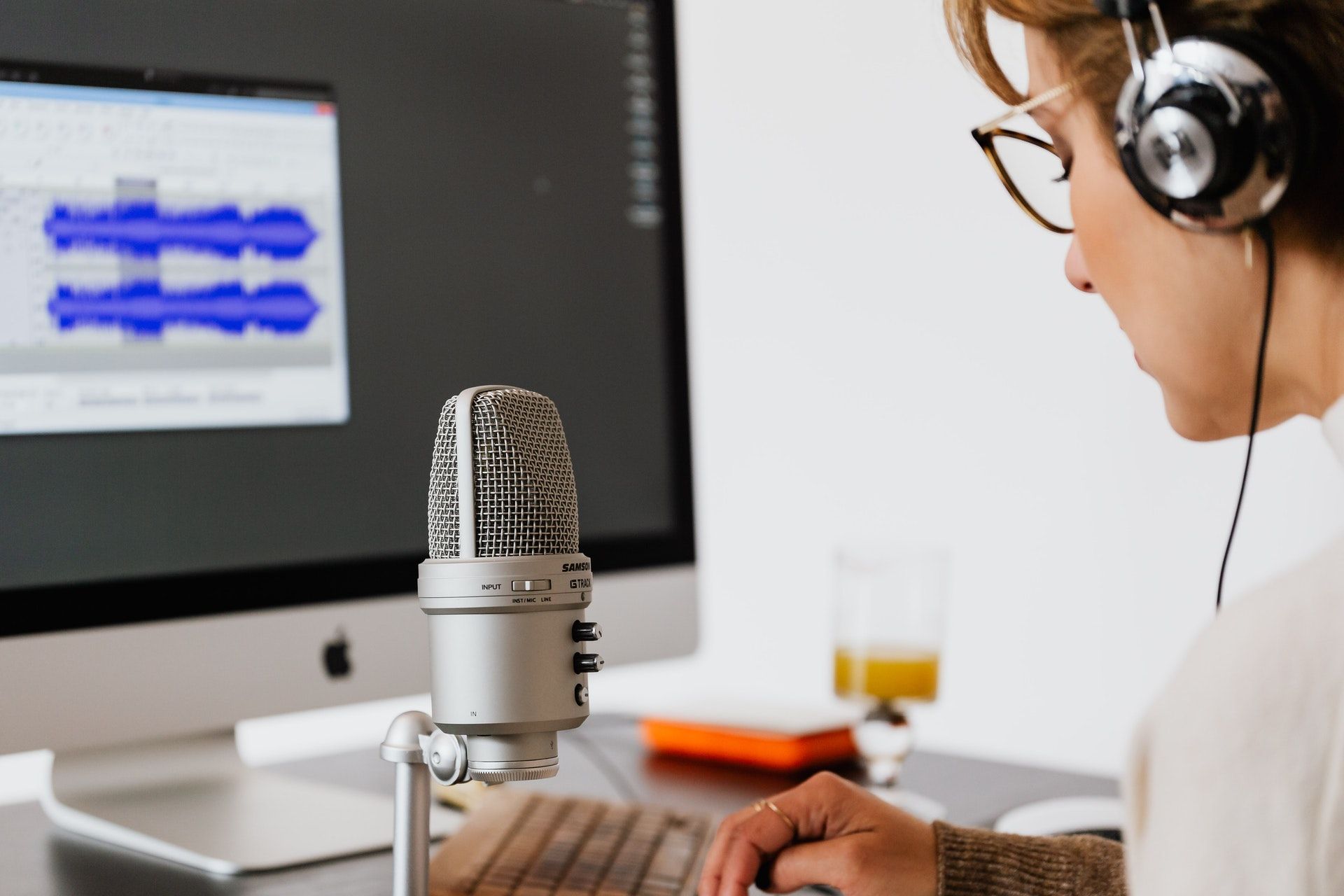 Best Tools to Convert Your Articles to Audio Articles